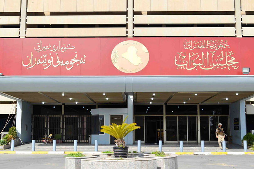 رُبَّ صمتٍ أبلغُ من ألفِ تصريحٍ أجوفَ: استراتيجيات حكيمة للمسؤولين