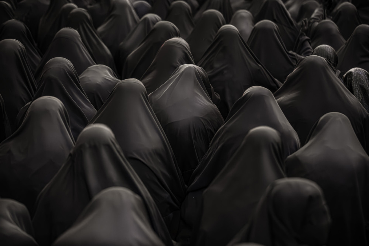 المجالس النسوية.. تراث الدمع وذاكرة عاشوراء الحية